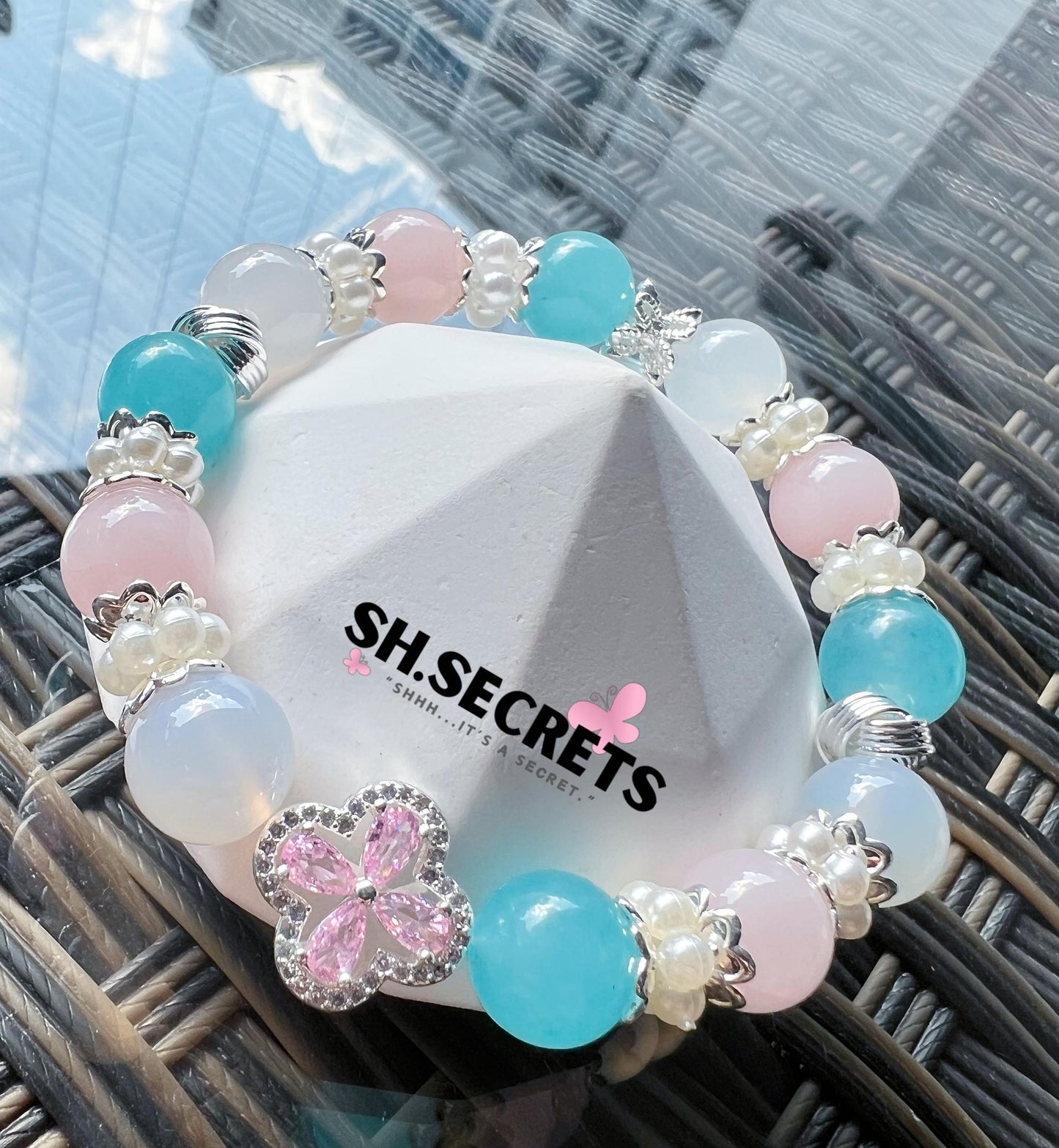Blue Chalcedony. Lychee Agate, Rose Quartz